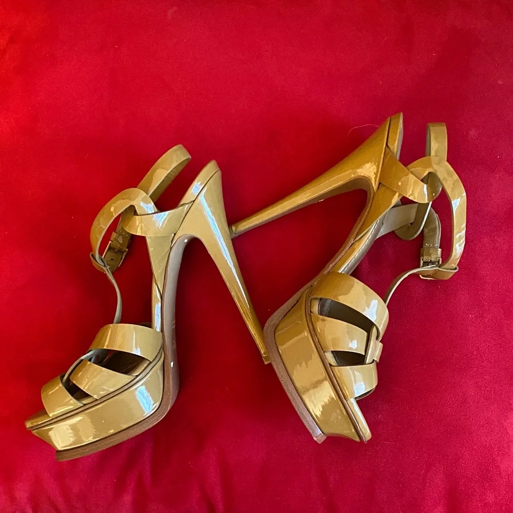 Yves Saint Laurent Beige Strappy Platform Heels NWOT - Picture 4 of 11